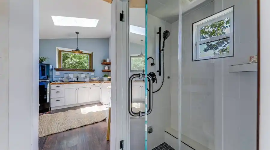 3333 Paradise Drive, Tiburon, California 94920, United States, 3 Bedrooms Bedrooms, 3 Rooms Rooms,Residential,For Sale,Paradise Drive,1115476