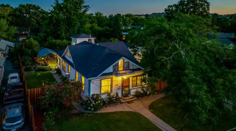 2005 Laurel Street, Napa, California, United States, 2 Bedrooms Bedrooms, ,2.5 BathroomsBathrooms,Residential,For Sale,Laurel,1116650