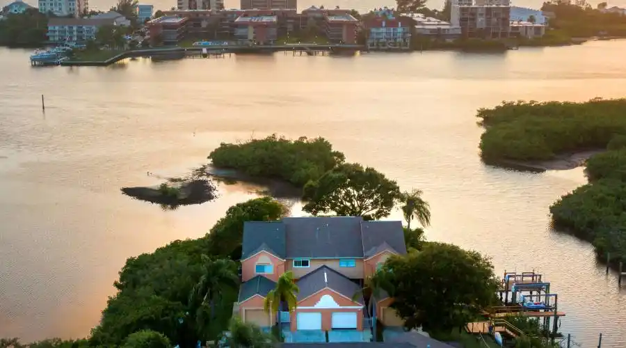14626 loridawn DR, Florida, United States, 2 Bedrooms Bedrooms, 8 Rooms Rooms,2 BathroomsBathrooms,Waterfront,For Sale,#14,loridawn DR,1117947
