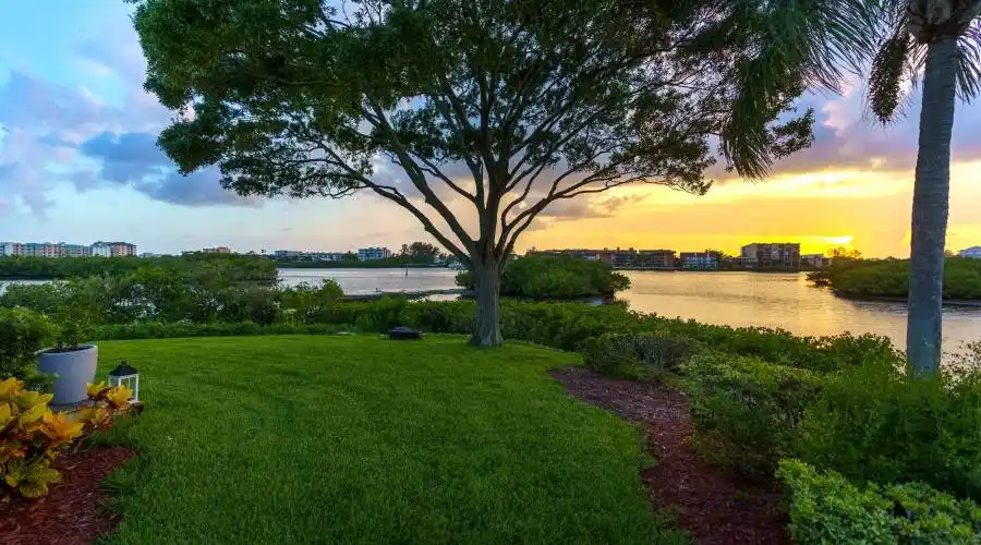 14626 loridawn DR, Florida, United States, 2 Bedrooms Bedrooms, 8 Rooms Rooms,2 BathroomsBathrooms,Waterfront,For Sale,#14,loridawn DR,1117947
