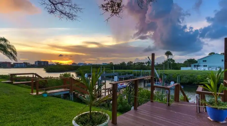 14626 loridawn DR, Florida, United States, 2 Bedrooms Bedrooms, 8 Rooms Rooms,2 BathroomsBathrooms,Waterfront,For Sale,#14,loridawn DR,1117947
