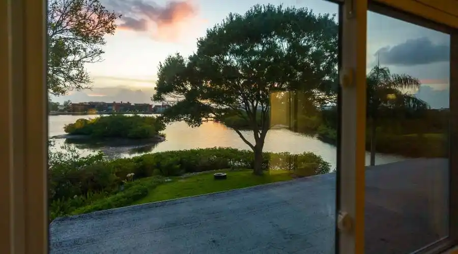 14626 loridawn DR, Florida, United States, 2 Bedrooms Bedrooms, 8 Rooms Rooms,2 BathroomsBathrooms,Waterfront,For Sale,#14,loridawn DR,1117947