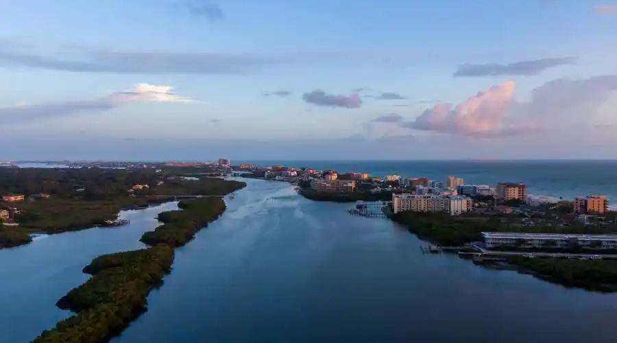14626 loridawn DR, Florida, United States, 2 Bedrooms Bedrooms, 8 Rooms Rooms,2 BathroomsBathrooms,Waterfront,For Sale,#14,loridawn DR,1117947