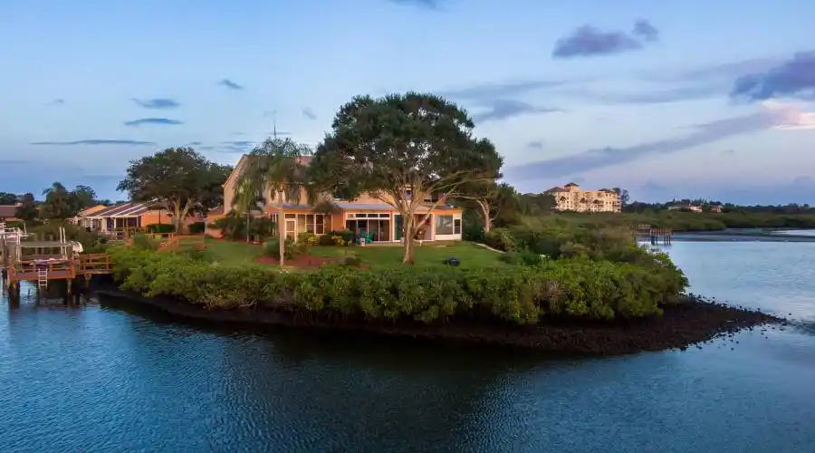 14626 loridawn DR, Florida, United States, 2 Bedrooms Bedrooms, 8 Rooms Rooms,2 BathroomsBathrooms,Waterfront,For Sale,#14,loridawn DR,1117947