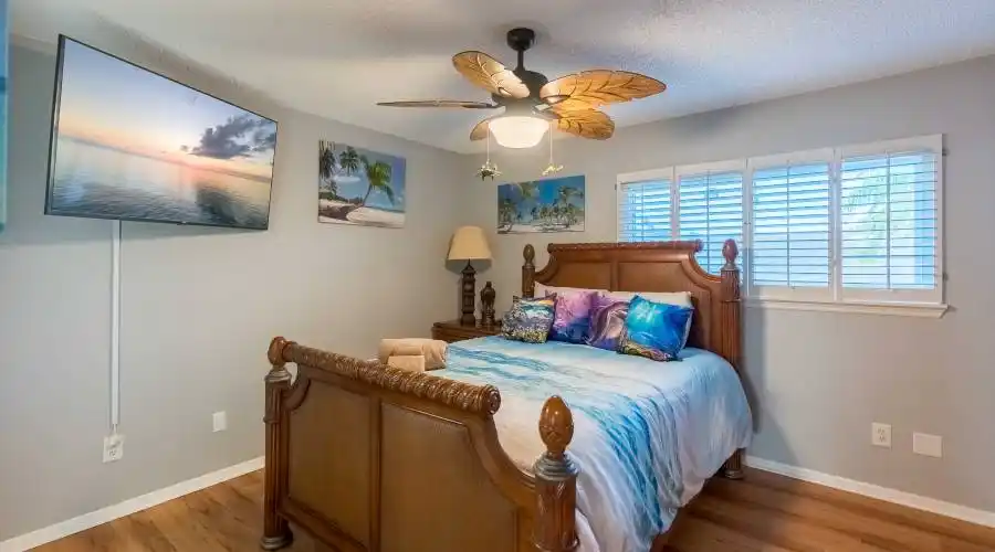 14626 loridawn DR, Florida, United States, 2 Bedrooms Bedrooms, 8 Rooms Rooms,2 BathroomsBathrooms,Waterfront,For Sale,#14,loridawn DR,1117947