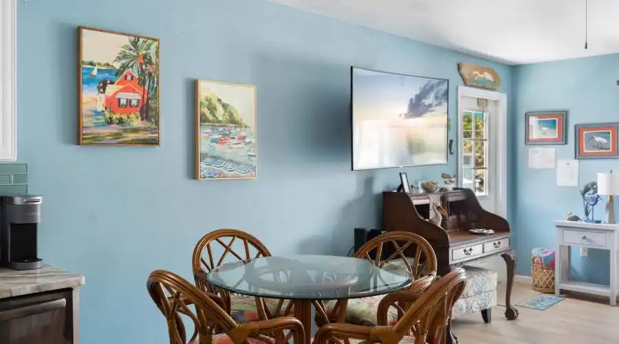 2409 Avenue C, Florida, United States, 4 Bedrooms Bedrooms, 10 Rooms Rooms,4 BathroomsBathrooms,Investment,For Sale,Avenue C,1117948