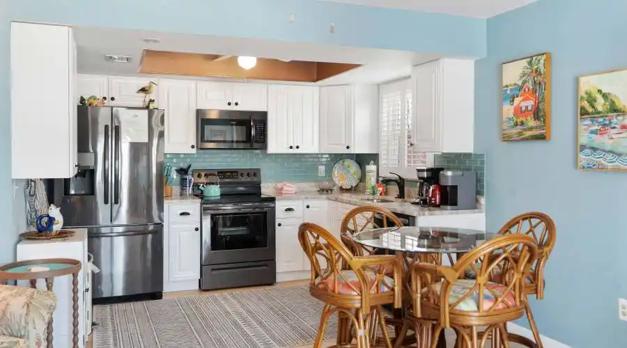 2409 Avenue C, Florida, United States, 4 Bedrooms Bedrooms, 10 Rooms Rooms,4 BathroomsBathrooms,Investment,For Sale,Avenue C,1117948