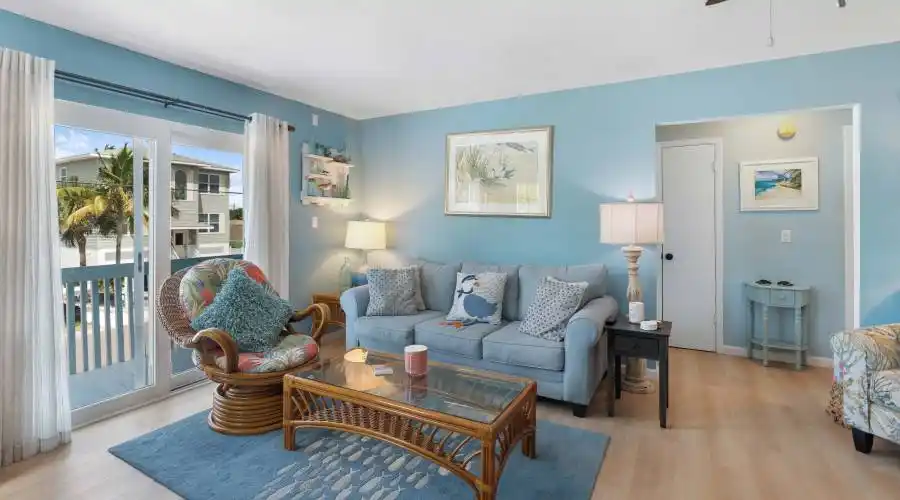 2409 Avenue C, Florida, United States, 4 Bedrooms Bedrooms, 10 Rooms Rooms,4 BathroomsBathrooms,Investment,For Sale,Avenue C,1117948