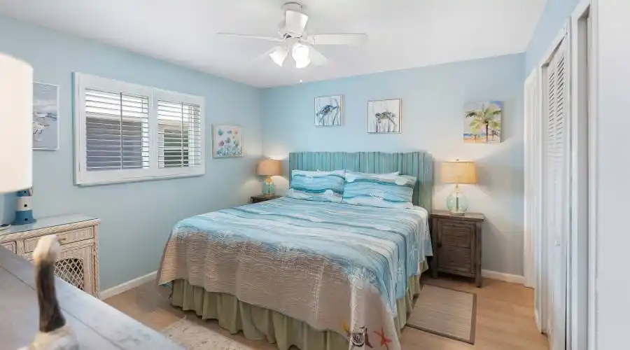 2409 Avenue C, Florida, United States, 4 Bedrooms Bedrooms, 10 Rooms Rooms,4 BathroomsBathrooms,Investment,For Sale,Avenue C,1117948