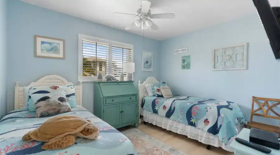 2409 Avenue C, Florida, United States, 4 Bedrooms Bedrooms, 10 Rooms Rooms,4 BathroomsBathrooms,Investment,For Sale,Avenue C,1117948