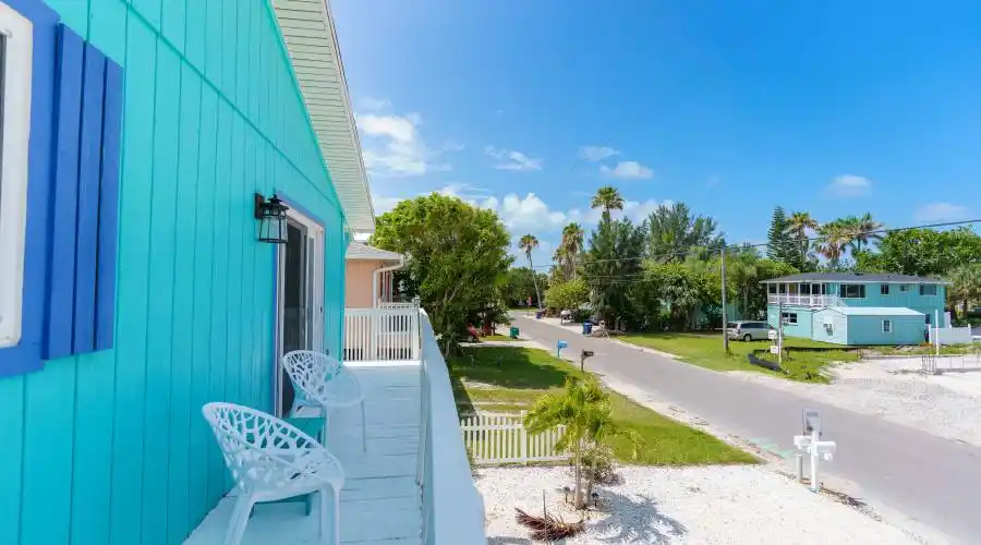 2409 Avenue C, Florida, United States, 4 Bedrooms Bedrooms, 10 Rooms Rooms,4 BathroomsBathrooms,Investment,For Sale,Avenue C,1117948