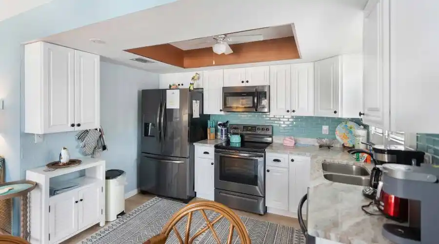 2409 Avenue C, Florida, United States, 4 Bedrooms Bedrooms, 10 Rooms Rooms,4 BathroomsBathrooms,Investment,For Sale,Avenue C,1117948