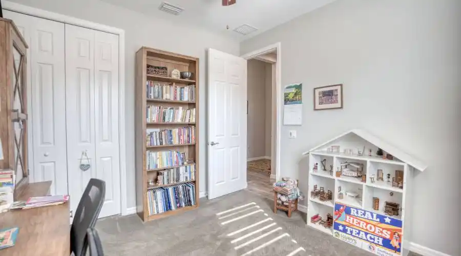 1020 Fig Glen- Florida- United States, 3 Bedrooms Bedrooms, 10 Rooms Rooms,2 BathroomsBathrooms,Residential,For Sale,Fig Glen,1124314