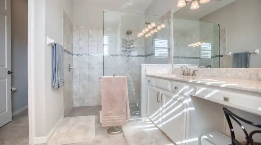 1020 Fig Glen- Florida- United States, 3 Bedrooms Bedrooms, 10 Rooms Rooms,2 BathroomsBathrooms,Residential,For Sale,Fig Glen,1124314