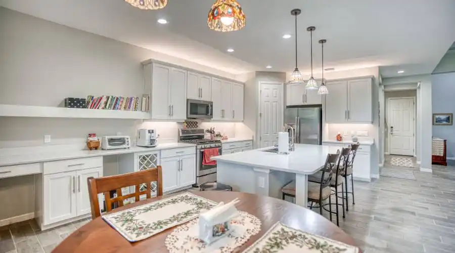 1020 Fig Glen- Florida- United States, 3 Bedrooms Bedrooms, 10 Rooms Rooms,2 BathroomsBathrooms,Residential,For Sale,Fig Glen,1124314