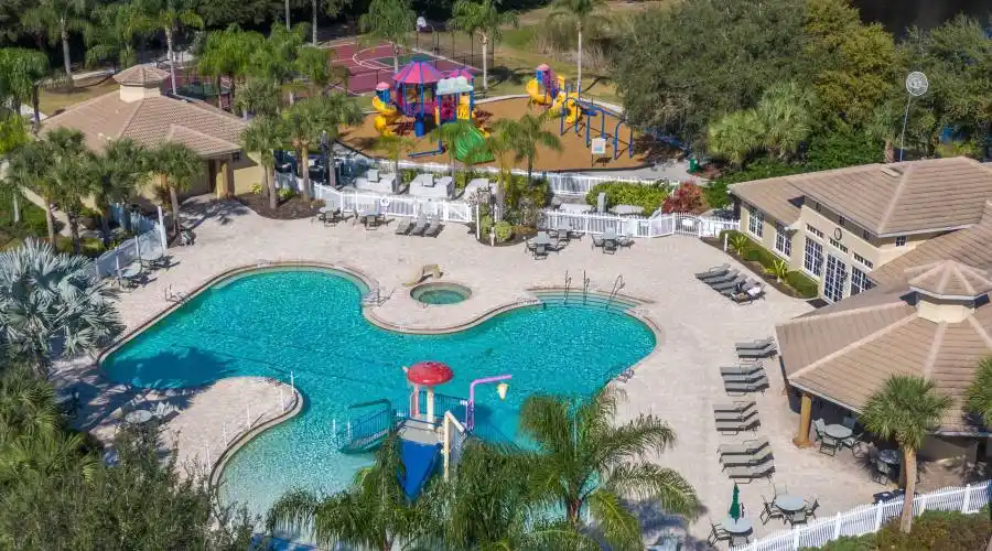 1020 Fig Glen- Florida- United States, 3 Bedrooms Bedrooms, 10 Rooms Rooms,2 BathroomsBathrooms,Residential,For Sale,Fig Glen,1124314