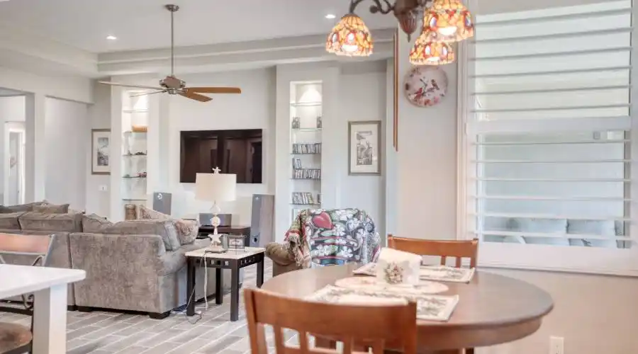 1020 Fig Glen- Florida- United States, 3 Bedrooms Bedrooms, 10 Rooms Rooms,2 BathroomsBathrooms,Residential,For Sale,Fig Glen,1124314