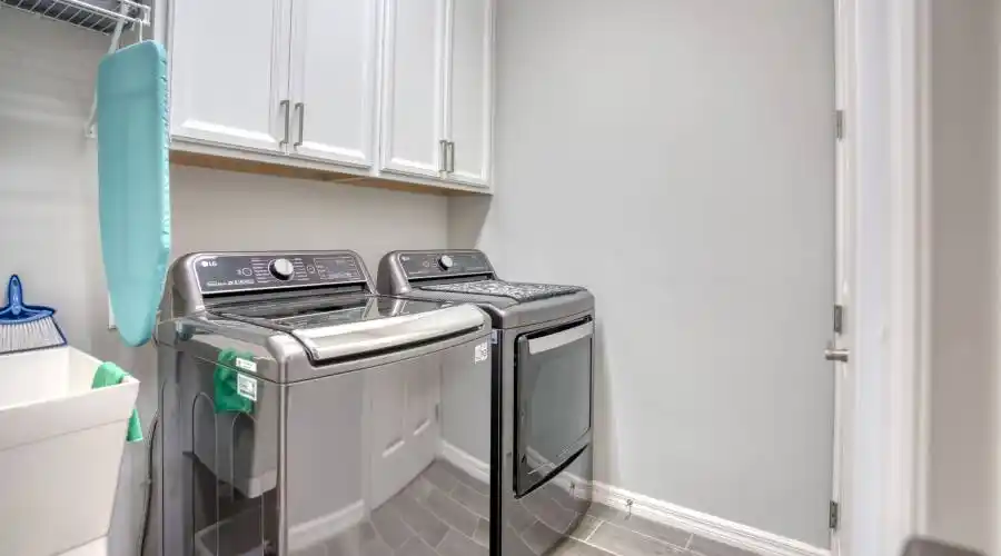 1020 Fig Glen- Florida- United States, 3 Bedrooms Bedrooms, 10 Rooms Rooms,2 BathroomsBathrooms,Residential,For Sale,Fig Glen,1124314