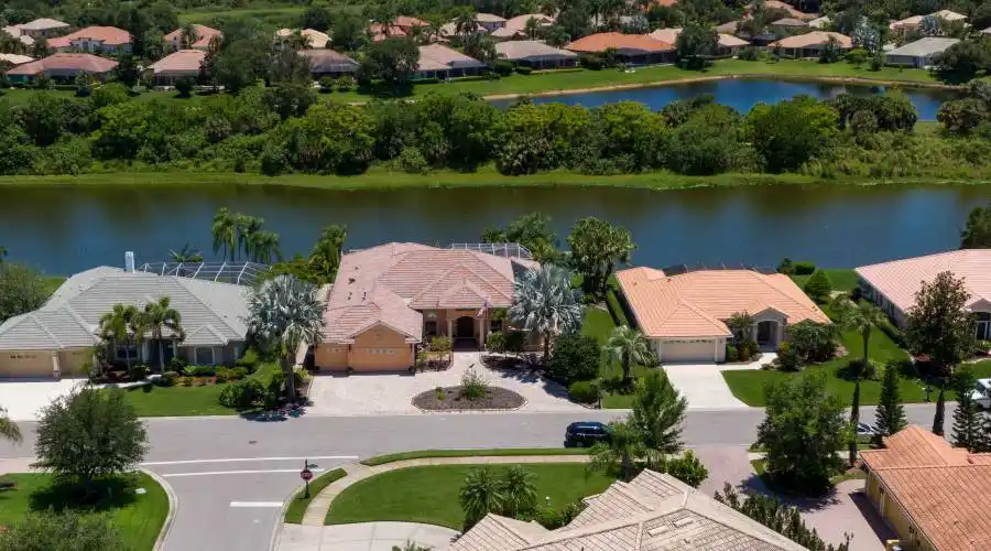 8324 Barton Farms Blvd, Florida, United States, 4 Bedrooms Bedrooms, 12 Rooms Rooms,3 BathroomsBathrooms,Residential,For Sale,Barton Farms Blvd,1124316