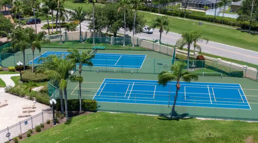 8324 Barton Farms Blvd, Florida, United States, 4 Bedrooms Bedrooms, 12 Rooms Rooms,3 BathroomsBathrooms,Residential,For Sale,Barton Farms Blvd,1124316