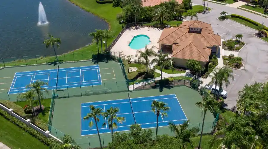 8324 Barton Farms Blvd, Florida, United States, 4 Bedrooms Bedrooms, 12 Rooms Rooms,3 BathroomsBathrooms,Residential,For Sale,Barton Farms Blvd,1124316