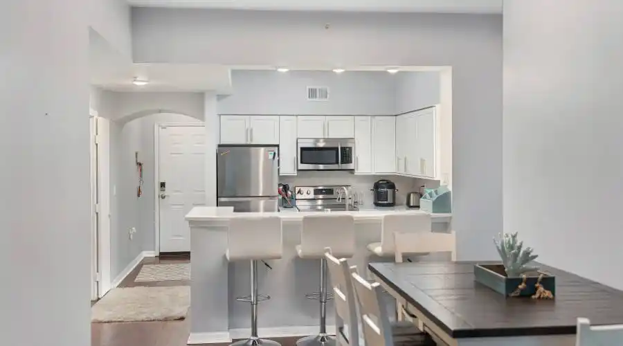 100 4th ave s, Florida, United States, 2 Bedrooms Bedrooms, 10 Rooms Rooms,2 BathroomsBathrooms,Condo,For Sale,114,1124317