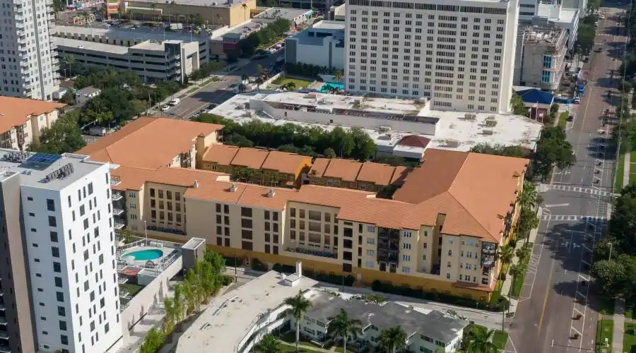 100 4th ave s, Florida, United States, 2 Bedrooms Bedrooms, 10 Rooms Rooms,2 BathroomsBathrooms,Condo,For Sale,114,1124317