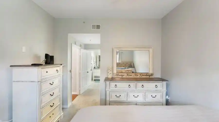 100 4th ave s, Florida, United States, 2 Bedrooms Bedrooms, 10 Rooms Rooms,2 BathroomsBathrooms,Condo,For Sale,114,1124317