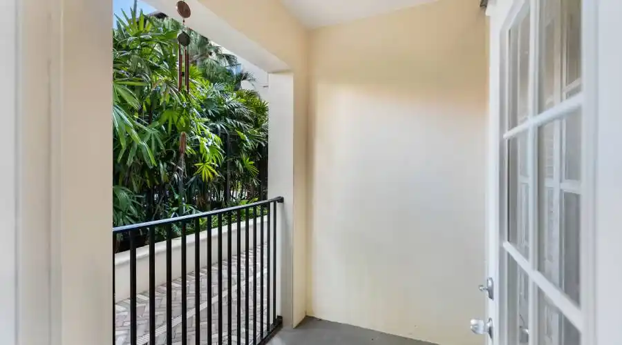100 4th ave s, Florida, United States, 2 Bedrooms Bedrooms, 10 Rooms Rooms,2 BathroomsBathrooms,Condo,For Sale,114,1124317