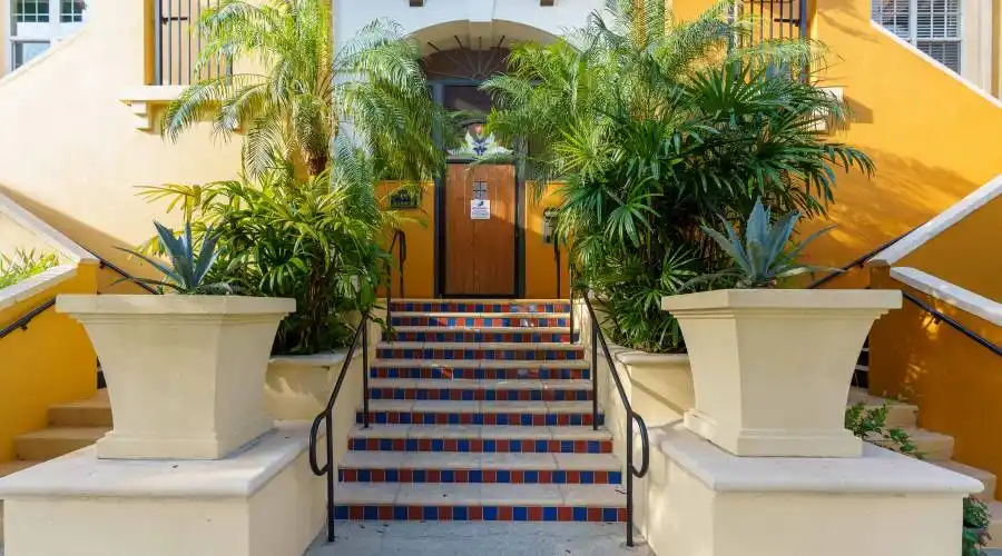 100 4th ave s, Florida, United States, 2 Bedrooms Bedrooms, 10 Rooms Rooms,2 BathroomsBathrooms,Condo,For Sale,114,1124317
