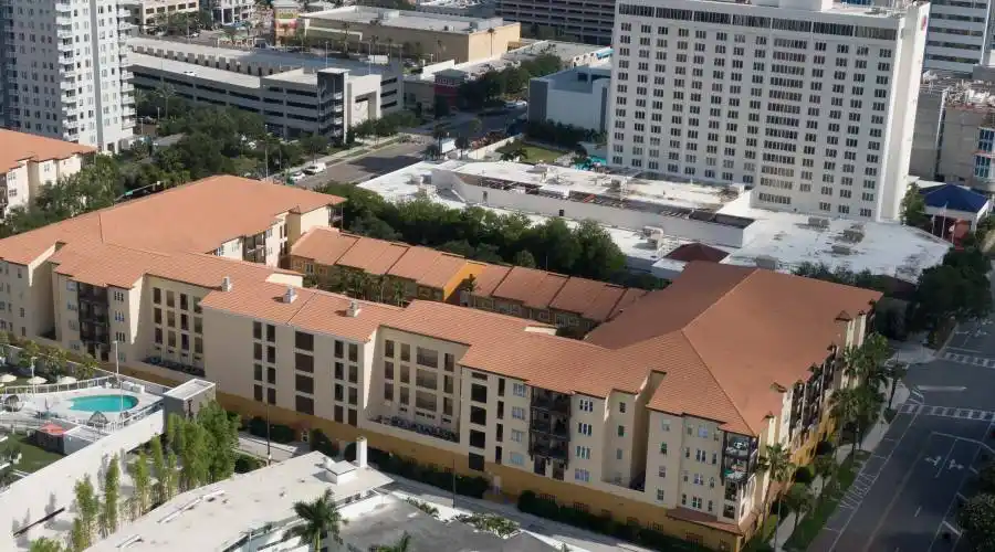 100 4th ave s, Florida, United States, 2 Bedrooms Bedrooms, 10 Rooms Rooms,2 BathroomsBathrooms,Condo,For Sale,114,1124317