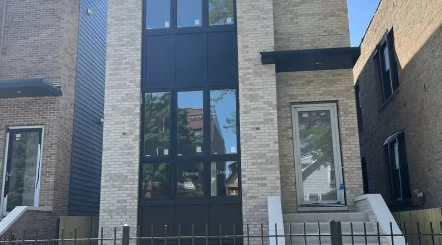 3316 n albany AVE, Chicago, Illinois, 60618, United States, 3 Bedrooms Bedrooms, ,4 BathroomsBathrooms,Residential,For Sale,3316 n albany AVE,1126292