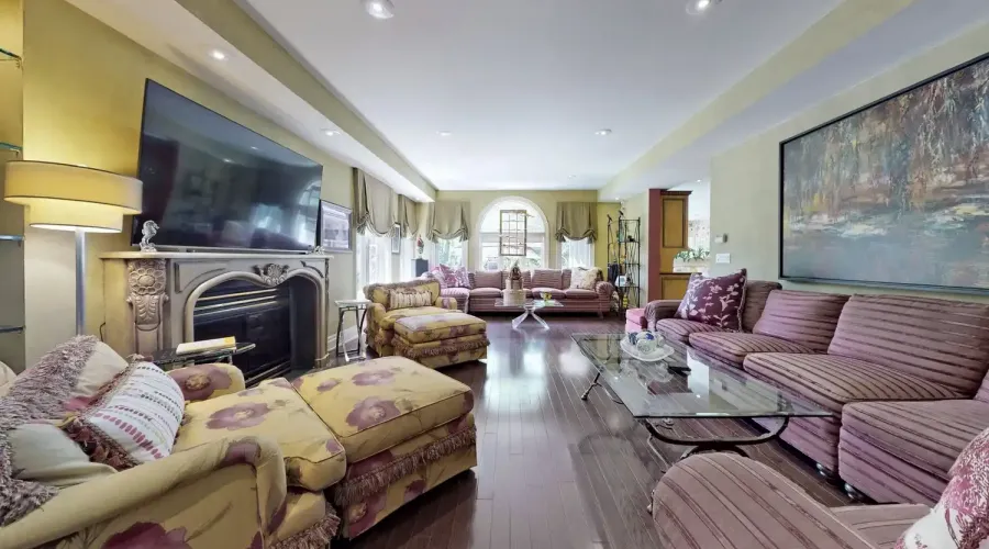 140 Rebecca Crt, Vaughan, Ontario, Canada, 9 Bedrooms Bedrooms, 22 Rooms Rooms,7 BathroomsBathrooms,Residential,For Sale,Rebecca,1127820