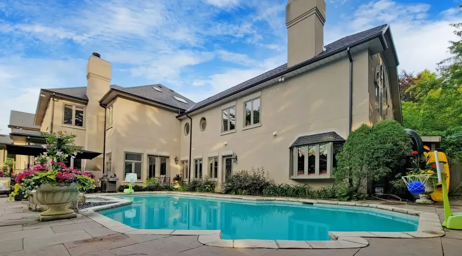 140 Rebecca Crt, Vaughan, Ontario, Canada, 9 Bedrooms Bedrooms, 22 Rooms Rooms,7 BathroomsBathrooms,Residential,For Sale,Rebecca,1127820