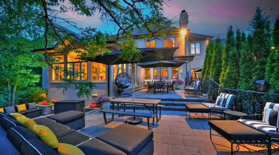 140 Rebecca Crt, Vaughan, Ontario, Canada, 9 Bedrooms Bedrooms, 22 Rooms Rooms,7 BathroomsBathrooms,Residential,For Sale,Rebecca,1127820