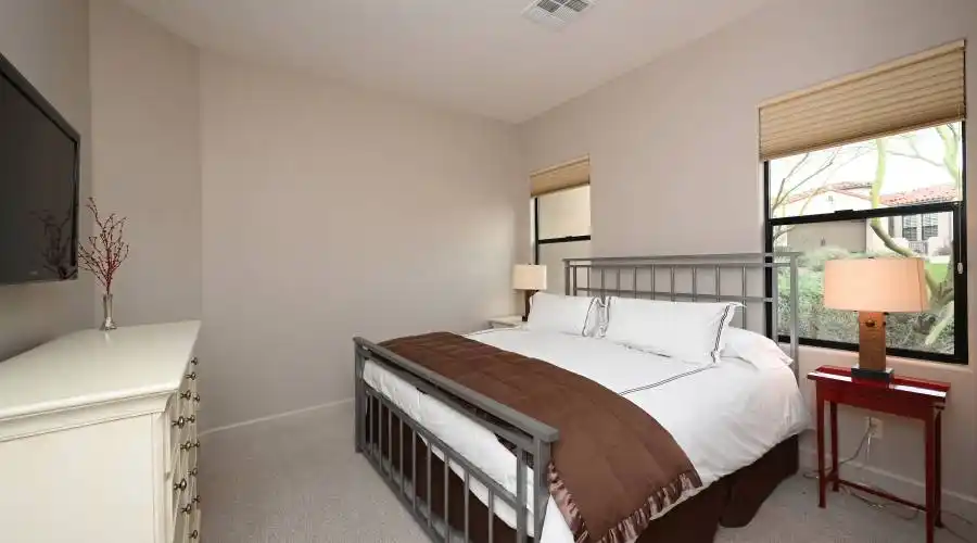 9154 E Hoverland Rd, Scottsdale, Arizona 85255, United States, 2 Bedrooms Bedrooms, 2 Rooms Rooms,2 BathroomsBathrooms,Residential,For Sale,E Hoverland Rd,1143917