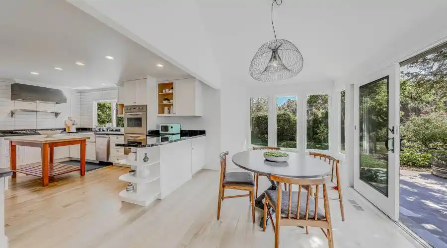 59 Meadowood Dr, Larkspur, California 94939, United States, 4 Bedrooms Bedrooms, ,2.5 BathroomsBathrooms,Residential,For Sale,59 Meadowood Dr,1147592