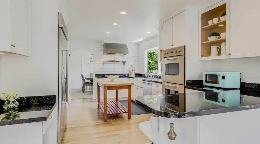59 Meadowood Dr, Larkspur, California 94939, United States, 4 Bedrooms Bedrooms, ,2.5 BathroomsBathrooms,Residential,For Sale,59 Meadowood Dr,1147592