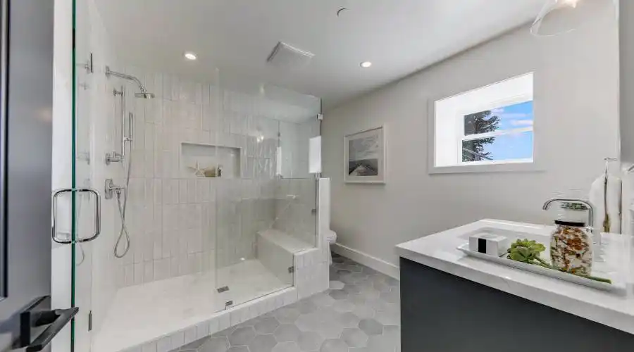15 Turtle Rock Court, Belvedere Tiburon, California 94920, United States, 5 Bedrooms Bedrooms, ,6.5 BathroomsBathrooms,Residential,For Sale,15 Turtle Rock Court,1158984