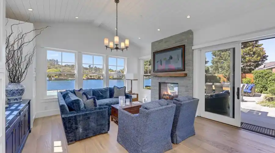 26 Cove Rd, Belvedere Tiburon, California 94920, United States, 4 Bedrooms Bedrooms, ,3.5 BathroomsBathrooms,Residential,For Sale,26 Cove Rd,1158987