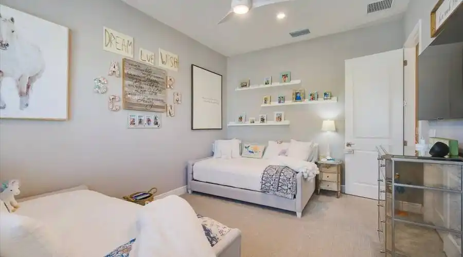 16604 Collingtree Crossing, Florida 34202, United States, 3 Bedrooms Bedrooms, 5 Rooms Rooms,2 BathroomsBathrooms,Residential,For Sale,Collingtree,1163793