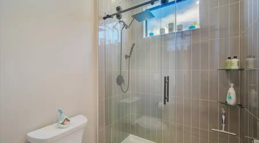 16604 Collingtree Crossing, Florida 34202, United States, 3 Bedrooms Bedrooms, 5 Rooms Rooms,2 BathroomsBathrooms,Residential,For Sale,Collingtree,1163793
