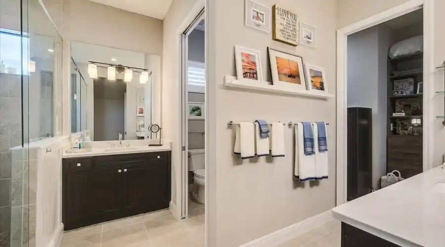 16604 Collingtree Crossing, Florida 34202, United States, 3 Bedrooms Bedrooms, 5 Rooms Rooms,2 BathroomsBathrooms,Residential,For Sale,Collingtree,1163793