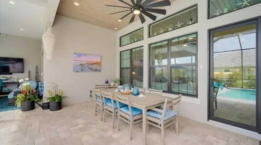 16604 Collingtree Crossing, Florida 34202, United States, 3 Bedrooms Bedrooms, 5 Rooms Rooms,2 BathroomsBathrooms,Residential,For Sale,Collingtree,1163793