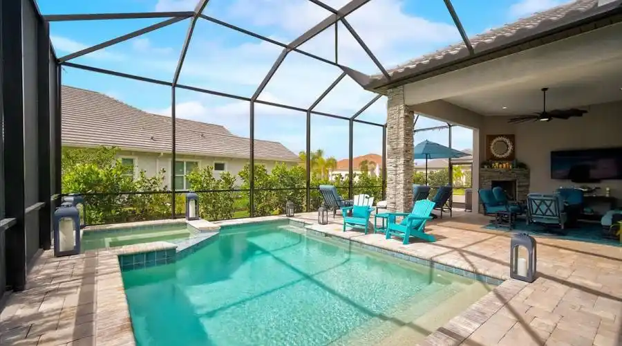 16604 Collingtree Crossing, Florida 34202, United States, 3 Bedrooms Bedrooms, 5 Rooms Rooms,2 BathroomsBathrooms,Residential,For Sale,Collingtree,1163793