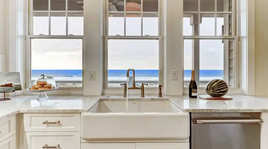 1544 Fletcher Avenue, Fernandina Beach, Florida 32034, United States, 4 Bedrooms Bedrooms, 11 Rooms Rooms,5 BathroomsBathrooms,Residential,For Sale,Fletcher,3,1167220