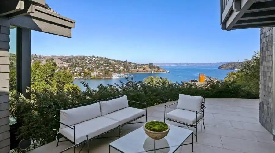 333 Bella Vista Ave, Belvedere Tiburon, California 94920, United States, 4 Bedrooms Bedrooms, ,4 BathroomsBathrooms,Residential,For Sale,333 Bella Vista Ave,1173726