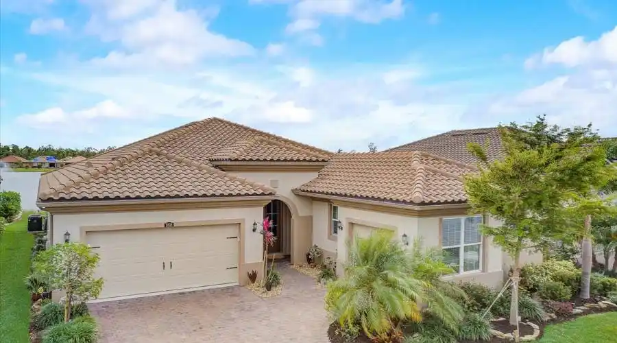 11639 Tapestry Ln, Florida 34293, United States, 3 Bedrooms Bedrooms, 5 Rooms Rooms,3 BathroomsBathrooms,Residential,For Sale,Tapestry,1177304