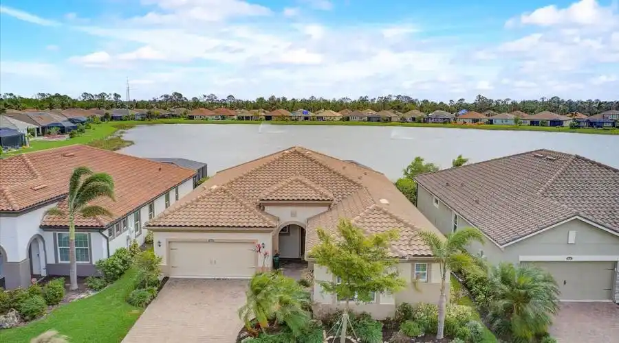 11639 Tapestry Ln, Florida 34293, United States, 3 Bedrooms Bedrooms, 5 Rooms Rooms,3 BathroomsBathrooms,Residential,For Sale,Tapestry,1177304