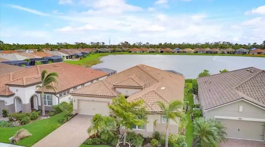 11639 Tapestry Ln, Florida 34293, United States, 3 Bedrooms Bedrooms, 5 Rooms Rooms,3 BathroomsBathrooms,Residential,For Sale,Tapestry,1177304